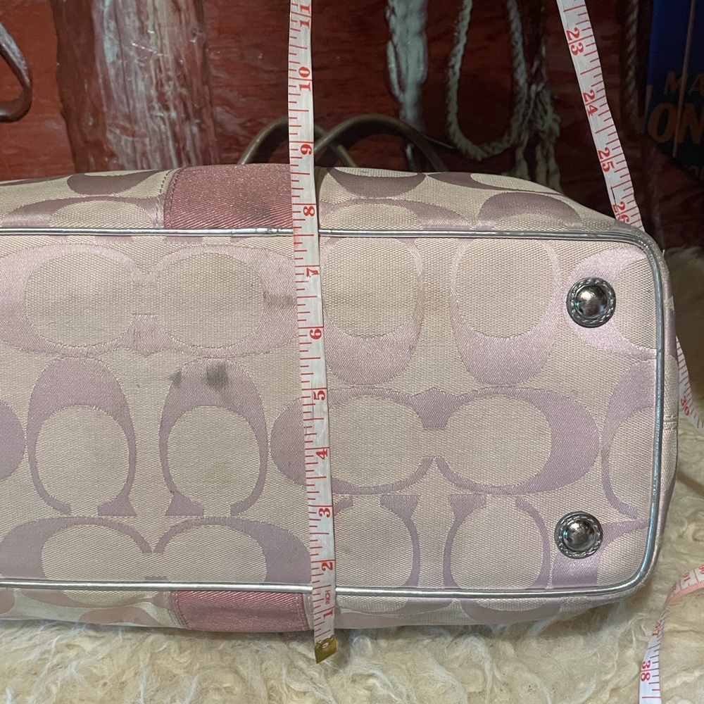 Coach Kiss Lock 3 section bag - Picture 9 of 13